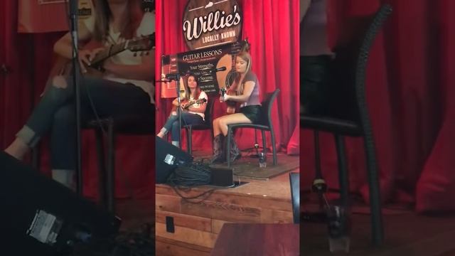 Southern Sass смотреть онлайн