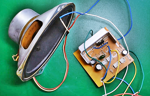 Готовый усилитель звука из старого телевизора