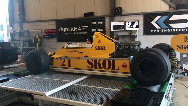 F1 Cosworth DFV sound смотреть онлайн