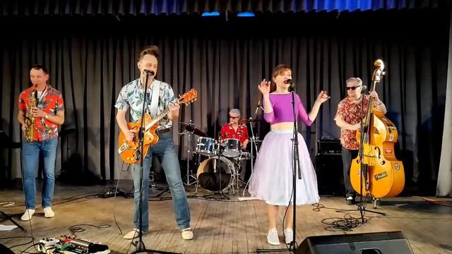 Зажигательный Пурим с группой "Кстати" смотреть онлайн