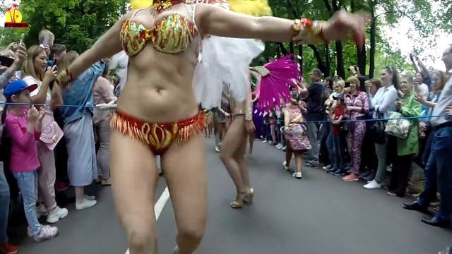 Бразильский карнавал в Москве, Brazilian in the carnival, Moscow Samba Festival 2019 смотреть онлайн