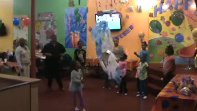 Majestic Fun Kid Birthday Parties Fun Thing To Do for Kids Arcade Games, Moon Bounces смотреть онлайн