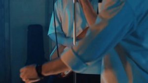 Каникулы - Бьёт по глазам (Total cover)