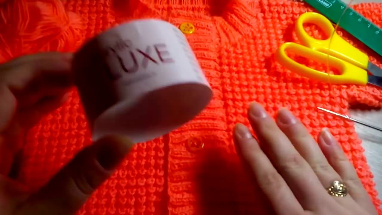 Детская кофточка спицами. Узор "кукурузка".1 часть. смотреть онлайн