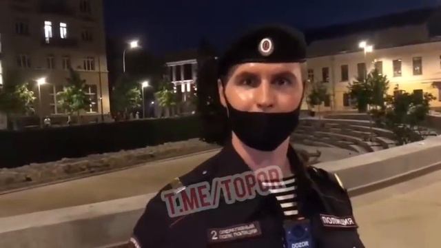 Просто улица. Просто человек знает СВОИ законы. смотреть онлайн