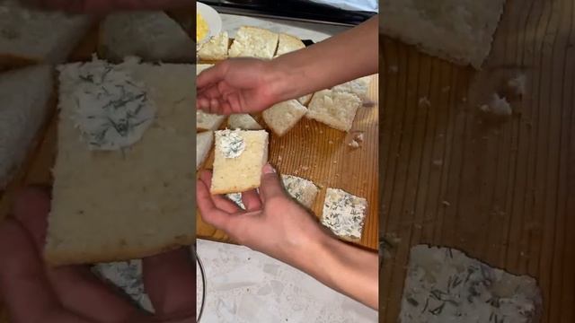 Горячие бутерброды на скорую руку с колбасой и сыром. смотреть онлайн