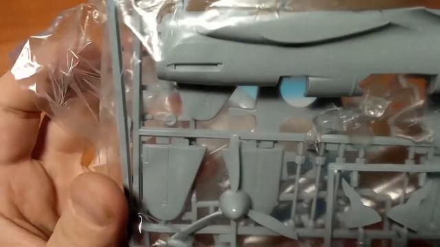 Распаковка и обзор Fairey FireFly ARK Models 1/72 смотреть онлайн