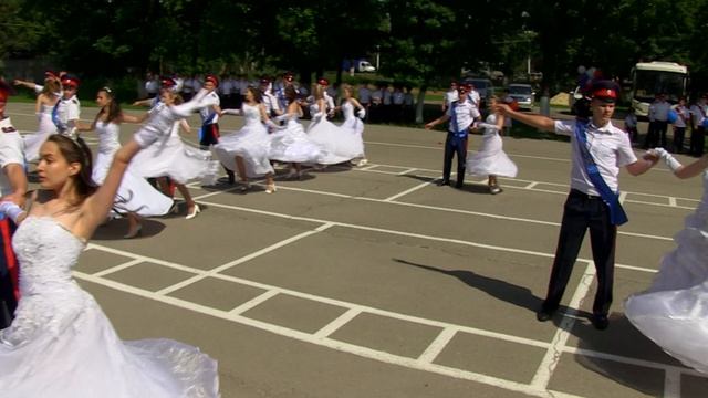 Последний звонок 2021, вальс.mp4 смотреть онлайн