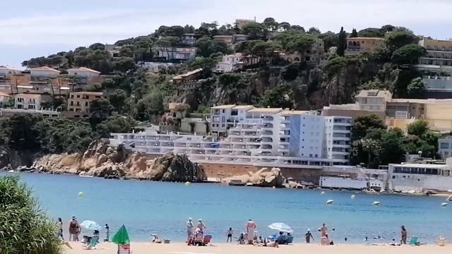 Sant Feliu de Guixols-городок на побережье Коста Брава. #испания #костабрава #каталония #европа #гд смотреть онлайн