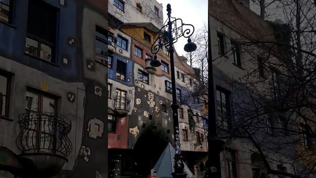 Austria | Vienna | Hundertwasser House смотреть онлайн