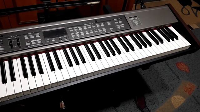 Roland RD 170 обзор сценического пианино смотреть онлайн