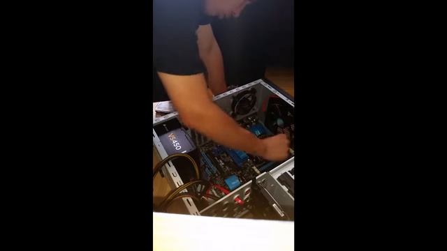 Changing my motherboard- Timelapse смотреть онлайн