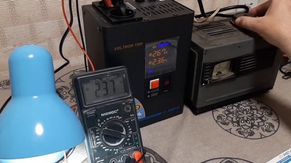 тест и обзор стабилизатора VOLTRON 1500