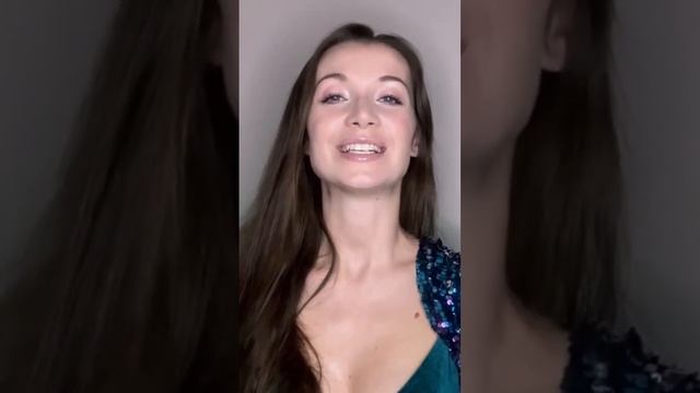 Во Франции вывели сорт роз в честь Моники Белуччи #shorts #monicabellucci #моникабеллуччи смотреть онлайн