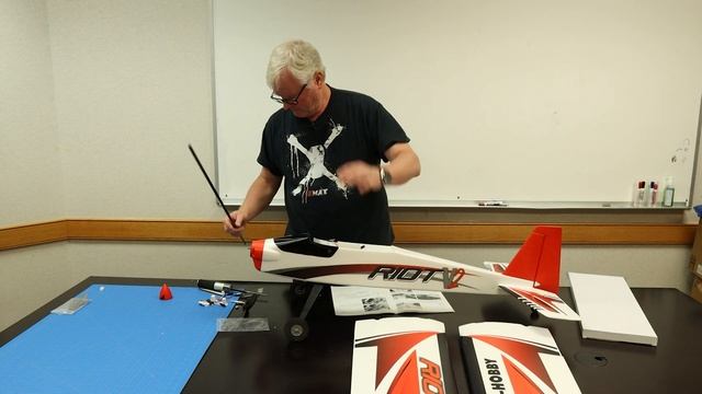 TOP RC HOBBY Riot V2 High Wing Airplane Open Box & Maiden Flight смотреть онлайн