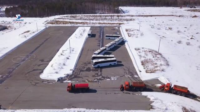 Специалисты выстроили машины буквами «Z» и «V» на космодроме Восточный смотреть онлайн