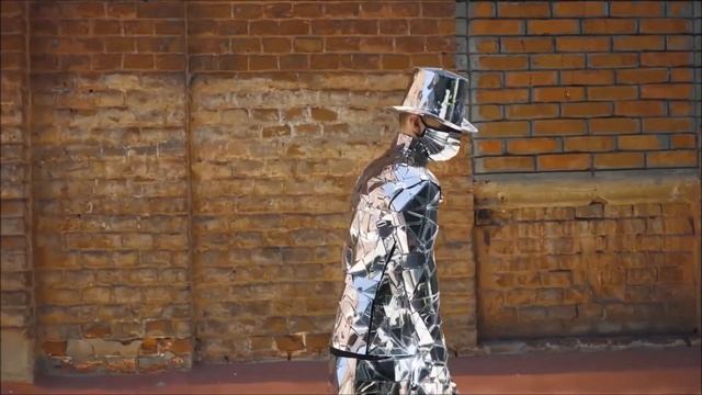 Аниматорский Костюм Зеркальный Человек смотреть онлайн