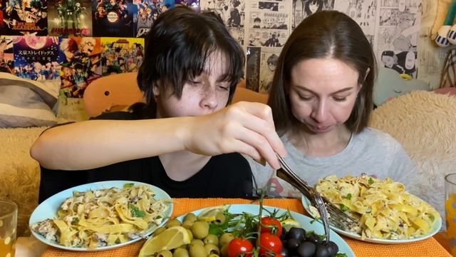 МУКБАНГ?ПАСТА ФЕТТУЧЧИНЕ АЛЬФРЕДО С КУРИЦЕЙ И ГРИБАМИ/ ??ИТАЛЬЯНСКАЯ КУХНЯ/ MUKBANG PASTA смотреть онлайн