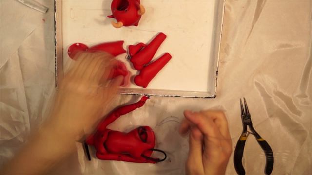 Шарнирная кукла своими руками часть 3 Сборка куклы смотреть онлайн