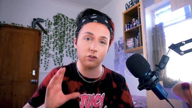 Becoming a E-Girl with Makeup смотреть онлайн