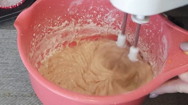 Банановые КЕКСЫ БЕЗ ЯИЦ | ПОСТНЫЙ ТОРТ рецепт| Постная ГЛАЗУРЬ рецепт| Капкейки без яиц