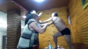 Пьяный Ленин получил по загривку