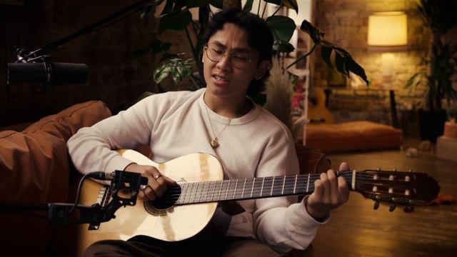 grentperez - Silver Lining (Attic Session) смотреть онлайн