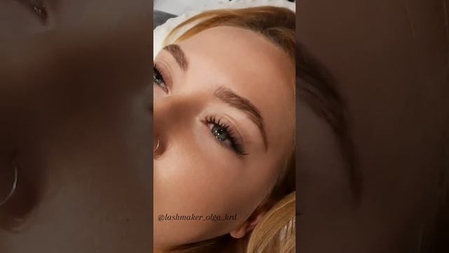 Самый трендовый эффект этого года - мокрый эффект с лучиками. смотреть онлайн