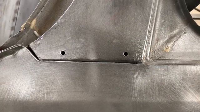 Car Body Soldering and Rust removal, Made Easy, Alfa Romeo Spider Restoration смотреть онлайн