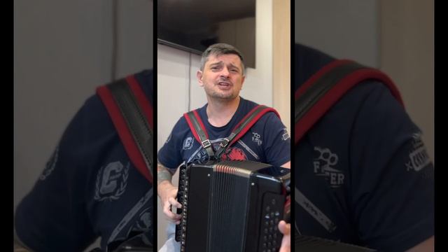 КАК ЖЕ Я ЛЮБЛЮ ЭТУ ПЕСНЮ! смотреть онлайн