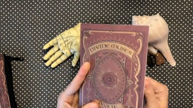 My Top Oracle Decks of 2019! смотреть онлайн