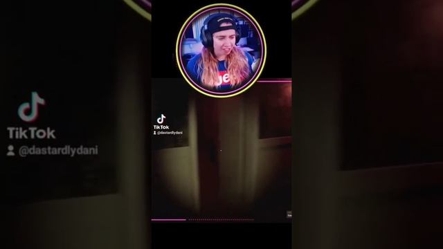 Weak Stomach while playing Horror Game EXP: War Trauma смотреть онлайн