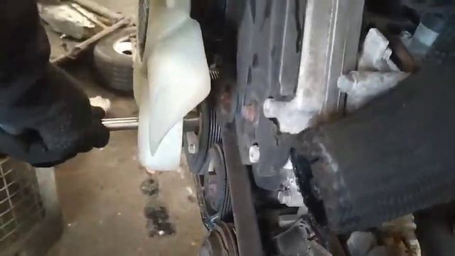 Разборка KIA - Sorento 2002-2009, 2.5 (VIN: KNEJC524585818460) T33911 смотреть онлайн