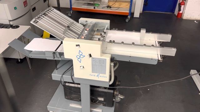 Multigraf Foldmaster 235 Folding Machine смотреть онлайн