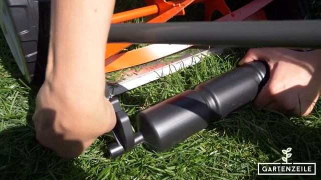 Spindelmäher Test (1/2) - 2 Geräte von Gardena und Fiskars im Vergleich смотреть онлайн