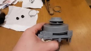 Замена циркуляционного насоса Askoll M233 на посудомоечной машине Hotpoint Ariston LST 41677