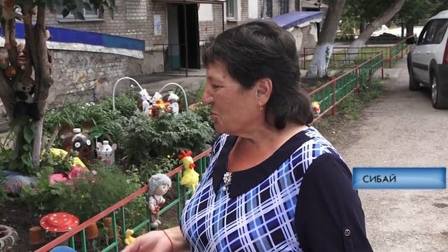 Красота своими руками. Неравнодушные жильцы благоустраивают придомовые палисадники смотреть онлайн