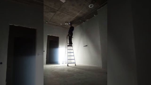 Установка натяжного потолка "Студия -Комфорта". смотреть онлайн