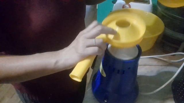 Сепорация молока, готовим блинчики. Петух атакует сабаку. смотреть онлайн