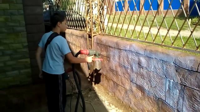 Покраска забора электрическим краскопультом BOSH смотреть онлайн