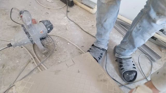 Гребанный слой клея. /Кафель на слой/ Плитка на теплый пол/ смотреть онлайн