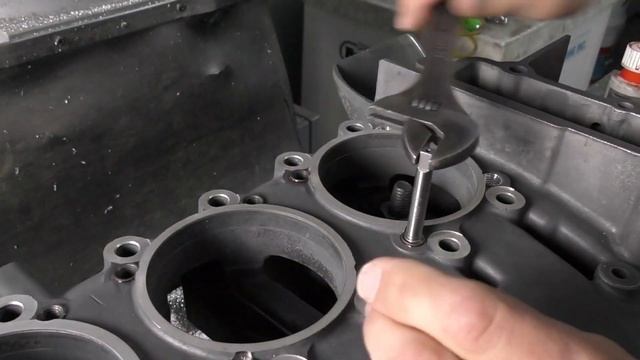 Porsche 1970 911E Engine Case Checks смотреть онлайн