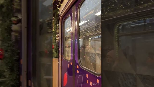 Новогодний поезд «Еж-3" смотреть онлайн