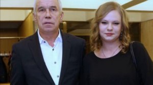 ТОЛЬКО ПОСМОТРИТЕ! Как выглядит жена и дети актера Сергея Гармаша?