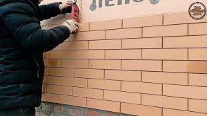 Пустошовная кладка кирпича небольшие нюансы при кладке эркерного внутреннего и наружного угла.