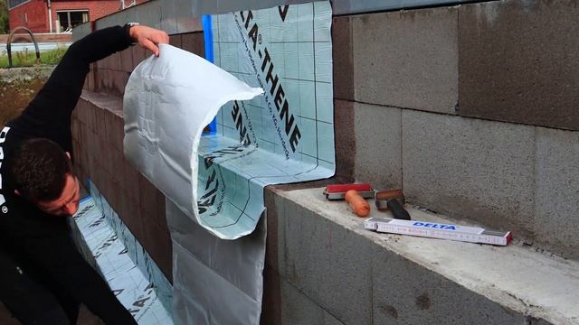 Sneldrogende, vloeibare en oplosmiddelhoudende primer DELTA-THENE PRIMER COLD