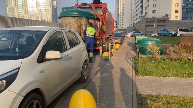 HINO 700 FS1EUUA-RPR 6х4 (БАЗА 5,35) - мусоровоз с ЗЗ, 30,7 т., NTM KGH-HL 23,5, КМУ смотреть онлайн