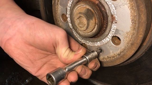 2006 a4 audi REAR brake rotors and pads replacement (quattro) смотреть онлайн