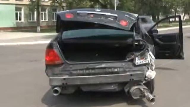 Внедорожник протаранил «аристо» смотреть онлайн