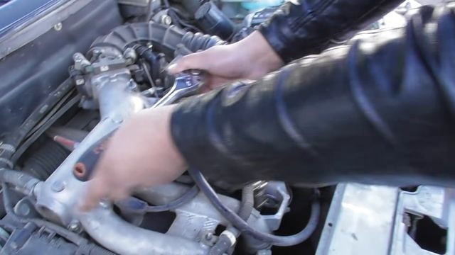 Цыганский ремонт или возможности фиксатора резьбы смотреть онлайн